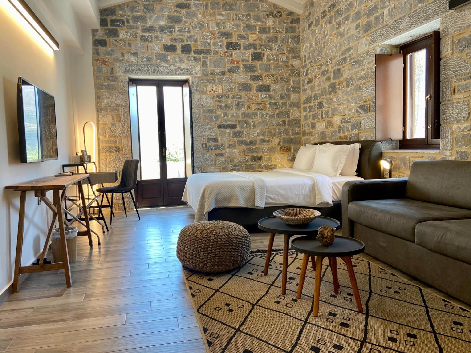 Manifest Boutique Hotel 이틸로 외부 사진