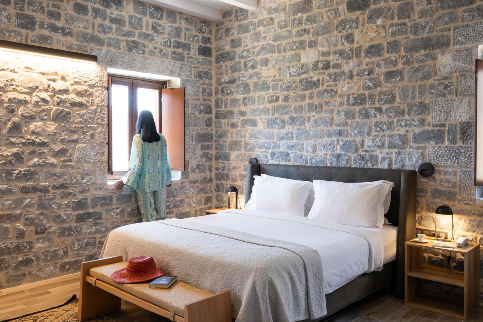 Manifest Boutique Hotel 이틸로 외부 사진